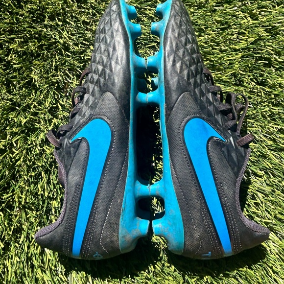 Adidas Soccer Cleats size 6.5 US. Like New - Picture 6 of 7